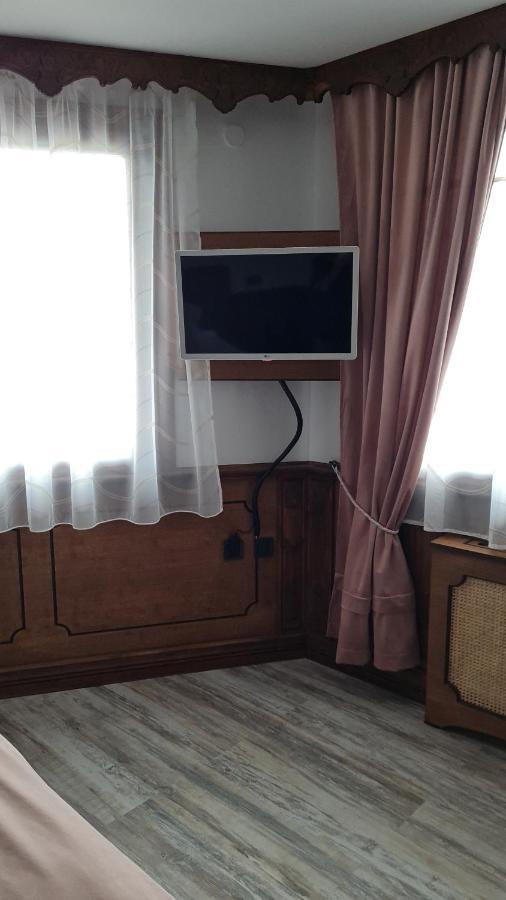 קופריבשטיצה Chuchura Family Hotel מראה חיצוני תמונה